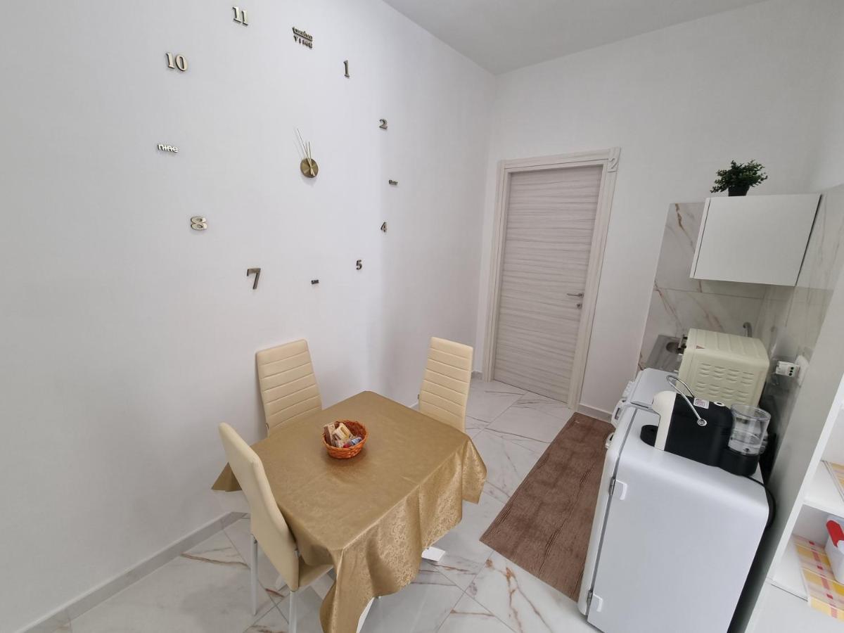 Bed and Breakfast Dodo & Fofo Napoli Esterno foto
